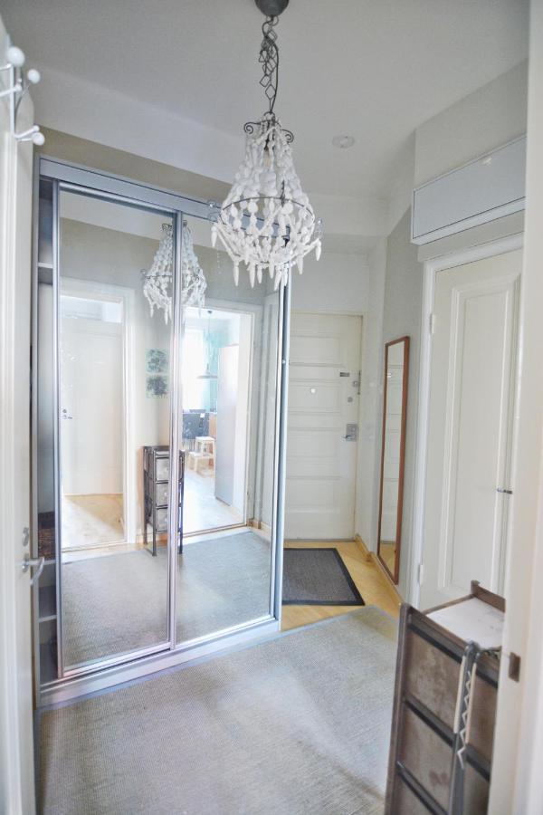 Self check-in: Kallio City apartment 50m2 Helsinki Exterior foto