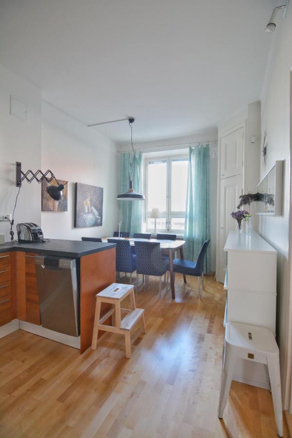 Self check-in: Kallio City apartment 50m2 Helsinki Exterior foto